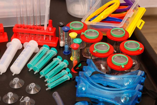 Forscherkoffer "Wasser", 115 Teile Forscherkoffer "Wasser", 115 Teile