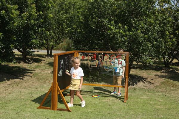 Mobile Outdoor-Garderobe, LxBxH 109 x 50 x 132 cm Mobile Outdoor-Garderobe, LxBxH 109 x 50 x 132 cm