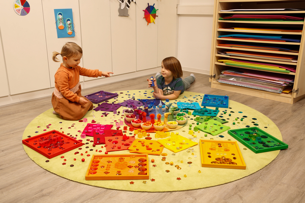 BAUSPIEL Regenbogenzwerge, 12 Stück BAUSPIEL Regenbogenzwerge, 12 Stück