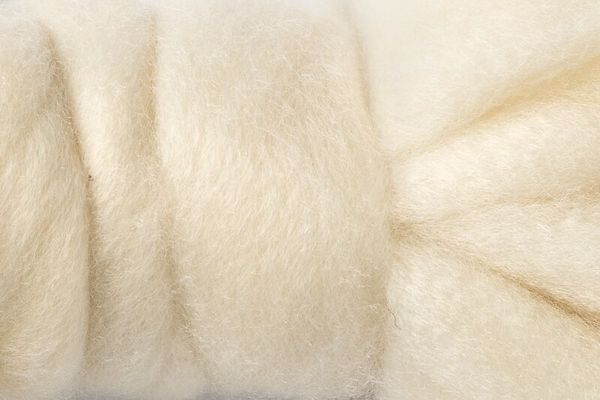 FOLIA Märchenwolle, 12 Farben, ca. 350 g FOLIA Märchenwolle, 12 Farben, ca. 350 g