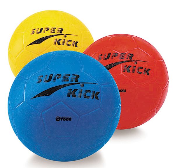 Robuster Fußball Super Kick Ø 22,5 cm Robuster Fußball Super Kick Ø 22,5 cm