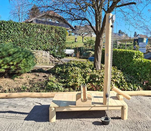 Sandspielpodest Robinie