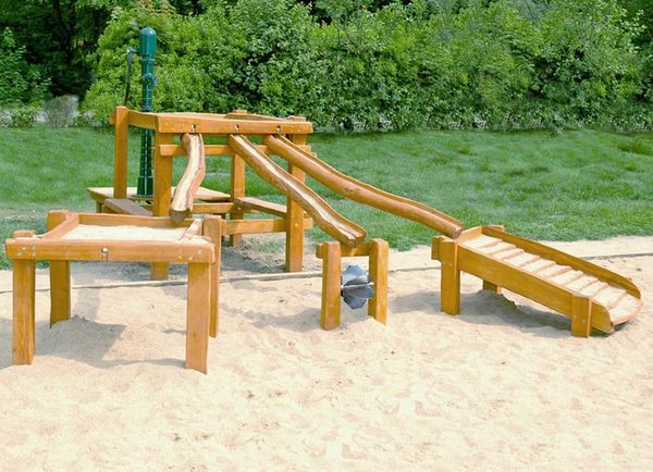 Spielgerät, Schaukel, Rutsche, Sandkasten, Holzspielplatz