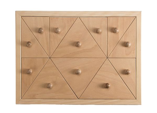 holzschrank, Schubladenkommode, geometrisches Muster, Holzfinish, Knöpfe Griffe