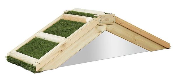 Hindernisrampe, Rampe, Kletterstufe, Holzrampe, Grasbelag