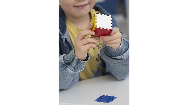 kinderspielzeug, geduldsspiel, würfel, farbe, kantige piez