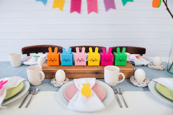 Osterhasenkisten, 12 Stück, bunt gemischt - Bastelset (SONDERANGEBOT) Osterhasenkisten, 12 Stück, bunt gemischt - Bastelset (SONDERANGEBOT)