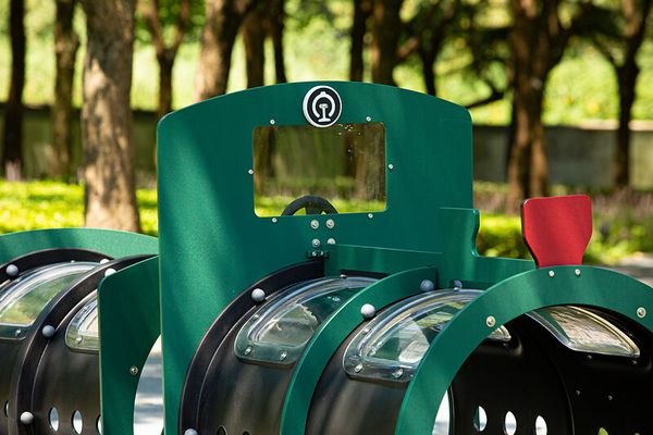 Kriechtunnel -Set Lokomotive & Waggon