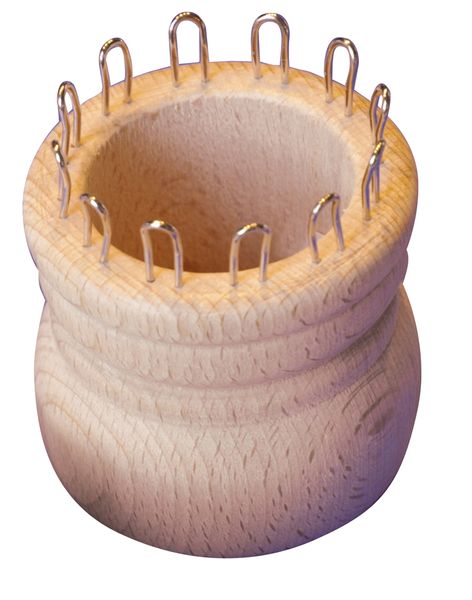 Strickliesel groß, rund aus Holz, 12 Ösen Strickliesel groß, rund aus Holz, 12 Ösen