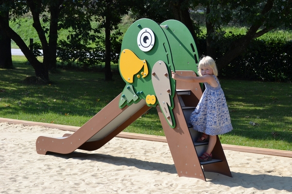 Spielgerät, Klettergerüst, Sandkasten, Kleinkind, Parkspielplatz