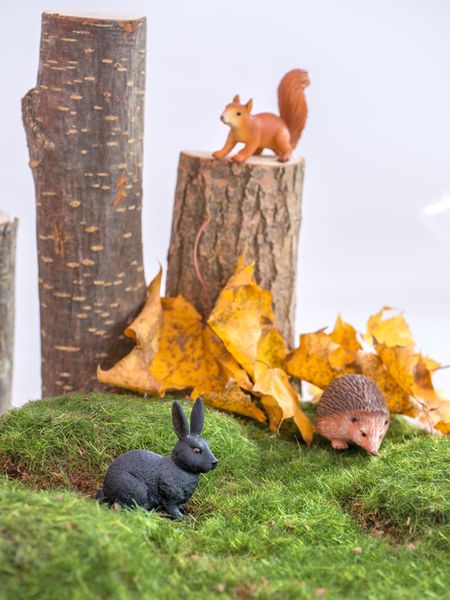 Figurines, Miniature woodland, Forest scene, Squirrel, Rabbit