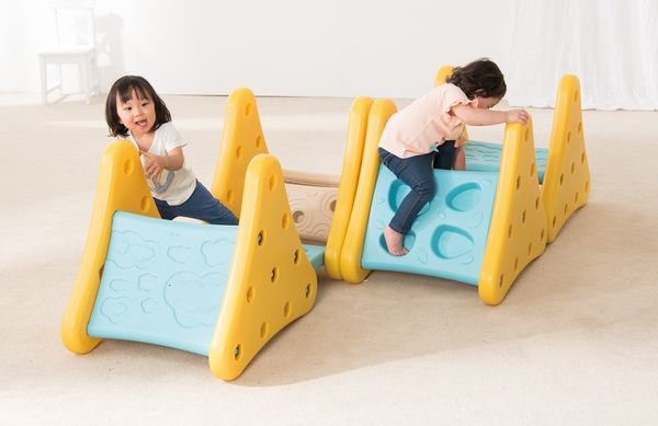 Kletterparcours für Kleinkinder Kletterparcours für Kleinkinder