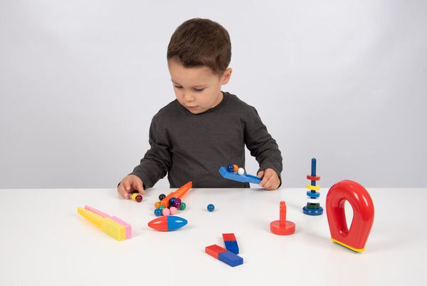 Set: Erste Experimente mit Magnetismus, ab 3 Jahre