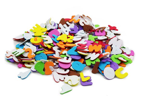 ELVIRAS Moosgummi Buchstaben und Zahlenmix, 2,5 cm, selbstklebend, 1.000 Stück