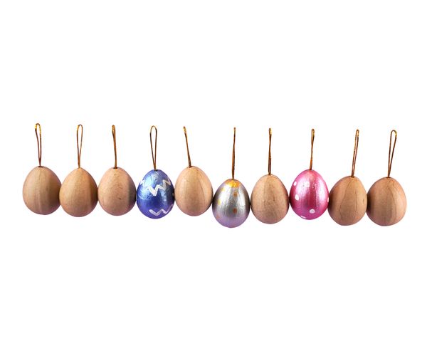 Pappmaché-Eier braun mit Aufhänger, 14 Stück Pappmaché-Eier braun mit Aufhänger, 14 Stück