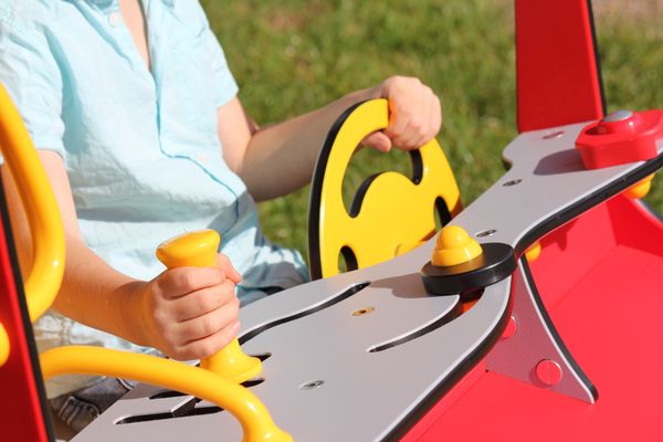 Traktor Max, LxBxH: 1,33 x 1,10 x 1,20m Traktor Max, LxBxH: 1,33 x 1,10 x 1,20m