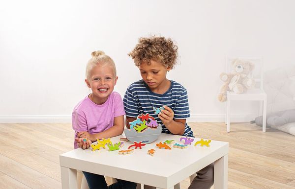 Stapelspiel El Gecko, 1-6 SpielerInnen, ab 4 Jahre Stapelspiel El Gecko, 1-6 SpielerInnen, ab 4 Jahre