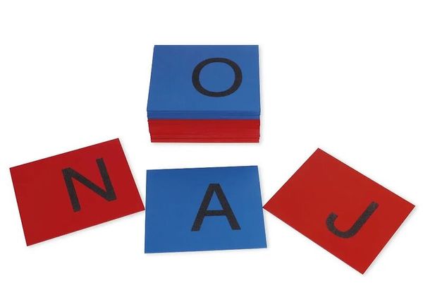 Sandpapier-Buchstaben, Set mit 59 Groß- und Kleinbuchstaben