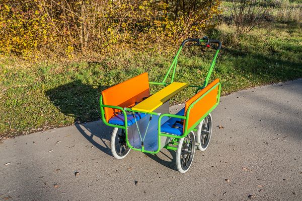 Krippenwagen Der Bunte, 6-Sitzer