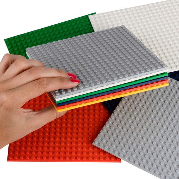 Q-Bricks Bauplatte, 20x20 Noppen, 4 Stück, weiß Q-Bricks Bauplatte, 20x20 Noppen, 4 Stück, weiß