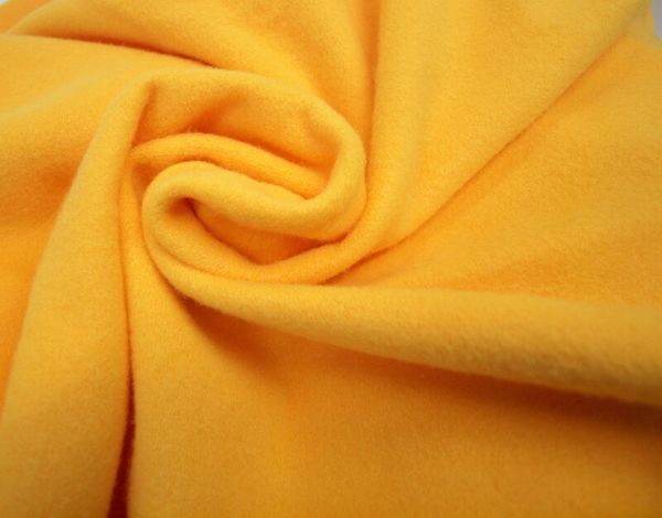 BRÄNDL Wohn- und Schlafdecke Premium-Fleece, versch. Farben, 100x150 cm BRÄNDL Wohn- und Schlafdecke Premium-Fleece, versch. Farben, 100x150 cm