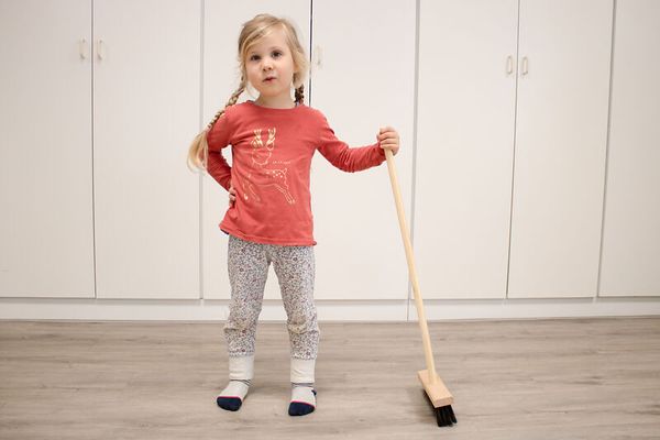 Kinder-Zimmerbesen 76 cm Kinder-Zimmerbesen 76 cm