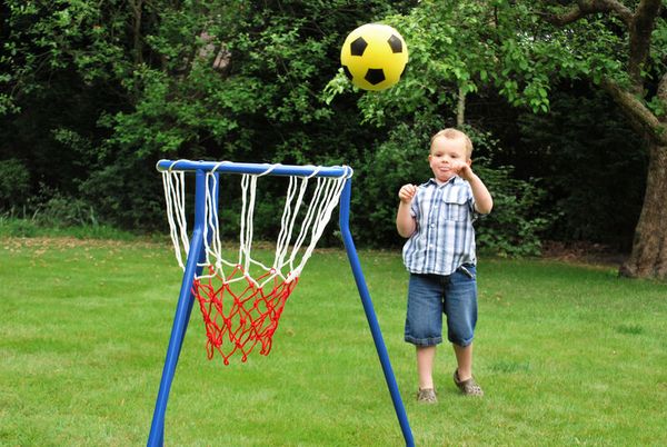 Freistehender Basketballkorb, Höhe 86 cm, ab 3 Jahre Freistehender Basketballkorb, Höhe 86 cm, ab 3 Jahre