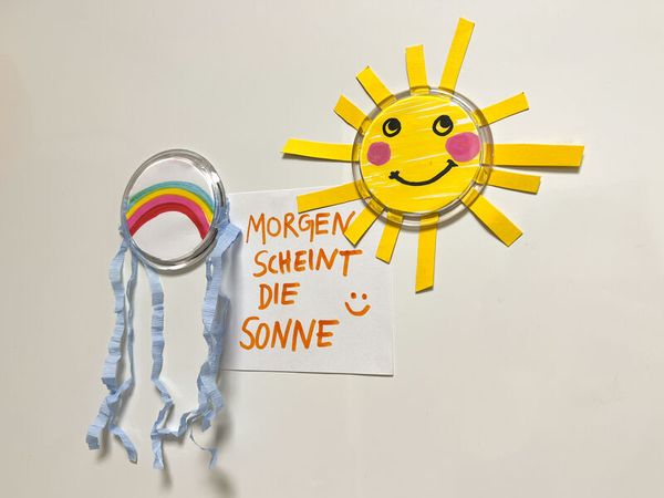 FOLIA Tonkarton 180 g/m², DIN A4, 100 Bogen in 10 Farben sortiert FOLIA Tonkarton 180 g/m², DIN A4, 100 Bogen in 10 Farben sortiert