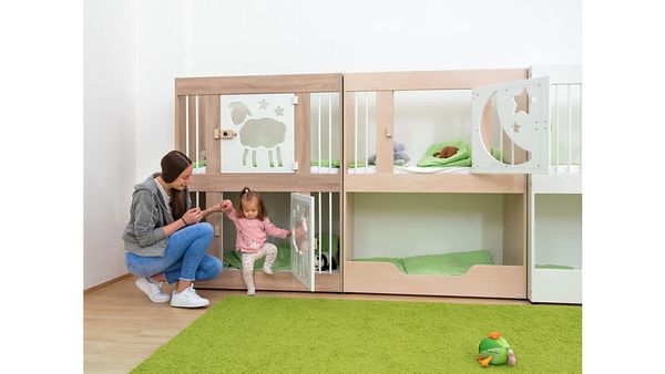 BETZOLD EduCasa Krippen-Etagenbett, Schäfchen, 1-türig, Weiß
