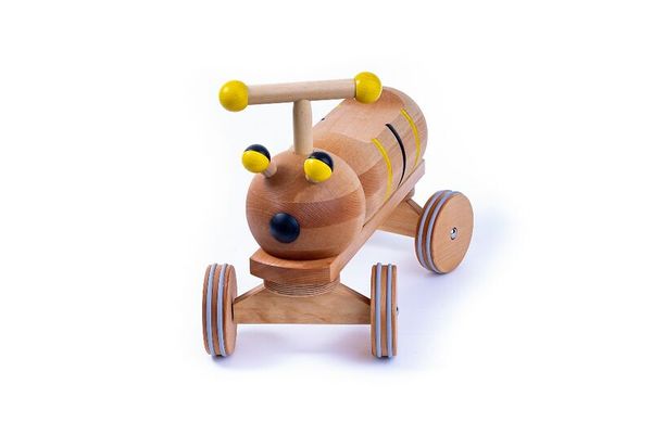 DYNAMIKO Rutschfahrzeug Raupe, Farbe wählbar, ab 12 Monate