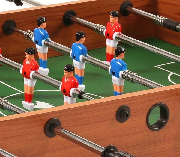 Mini-Tischkicker mit Teleskopstangen, ab 3 Jahre Mini-Tischkicker mit Teleskopstangen, ab 3 Jahre