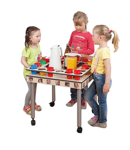 Kinder-Tee-Set, Kaffee-/Tee-Set, Tisch mit Bechern, Spielküche, Holztisch
