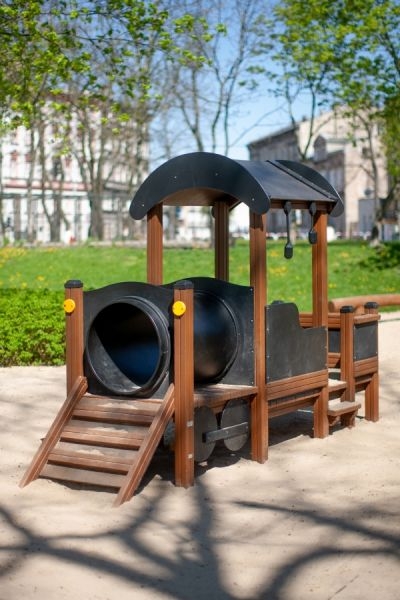 Spielgeräte, Kletterturm, Spielplatz, Rutsche, Holzspielzeug