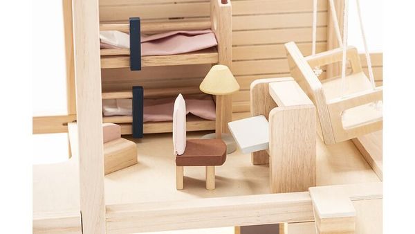 BETZOLD Puppenhaus, 3-stöckig, möbliert