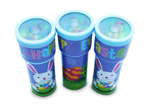 Osterninhalt, Osternkorb, Plastikrohren, bunte Süßigkeiten, Kaninchen-Design
