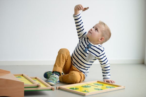 NIENHUIS MONTESSORI Botanische Kommode NIENHUIS MONTESSORI Botanische Kommode